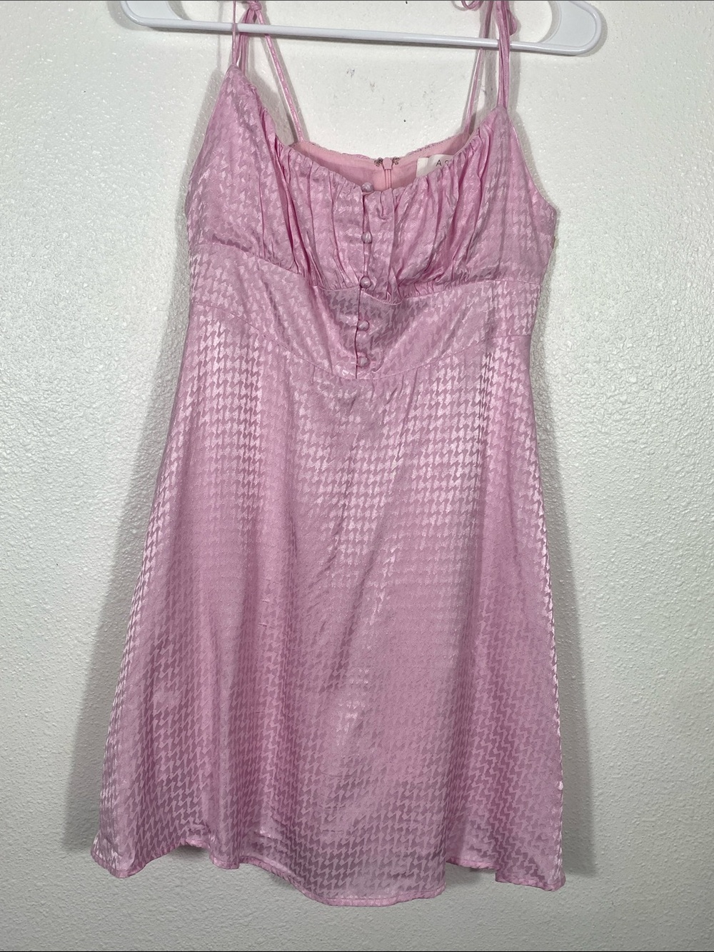 Astr Pink Tie-Shoulder Mini Dress with Ruched Bodice Size M 100% Viscose - Picture 5 of 16